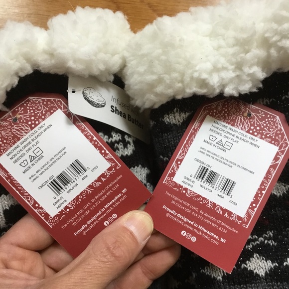 Muk Luks Bundle of 2 Sherpa Cozy Cabin Socks - Picture 6 of 6